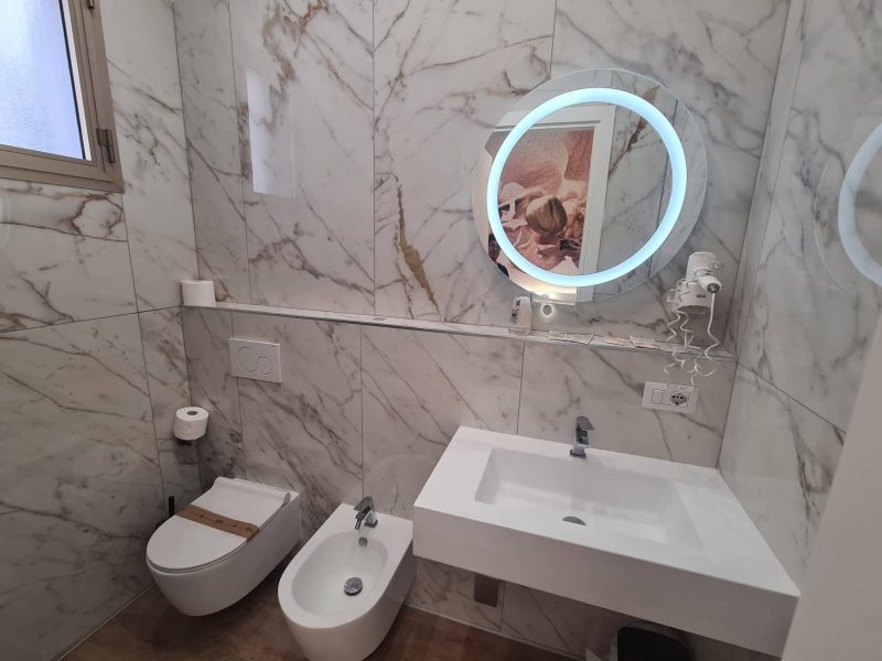hotel 3 stelle sottomarina_e