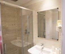 hotel 3 stelle sottomarina 10